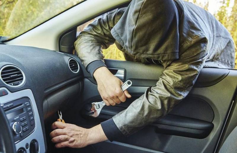 Полиция советует, как минимизировать риск кражи из Вашего авто
