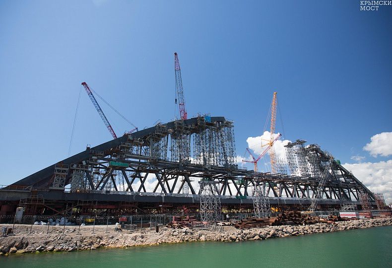 На строительстве Крымского моста завершили одни из самых сложных работ