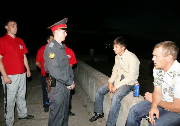 Темрюкские полицейские проводят операцию «Подросток-занятость»