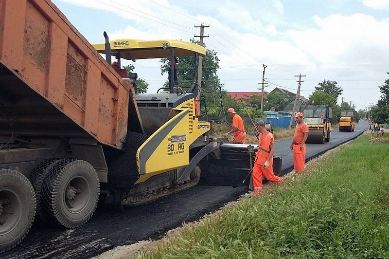 В Курчанском сельском поселении продолжается ремонт дорог