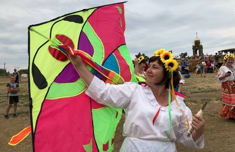 Фестиваль воздушных змеев в «Атамани» посетили более 2 тысяч зрителей