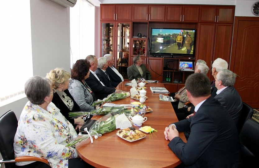 Руководители муниципалитета за круглым столом встретились с Почётными гражданами Темрюкского района
