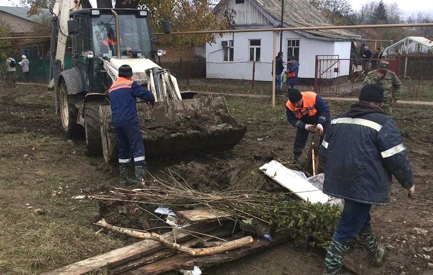 Темрючане продолжают оказывать помощь жителям Хадыженска, пострадавшим во время подтопления