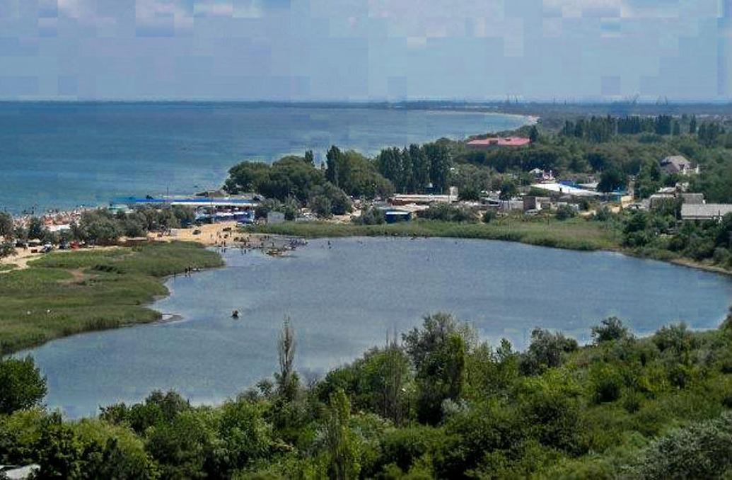 Темрюкский суд запретил индивидуальному предпринимателю незаконно истощать природоохранное озеро в Голубицкой