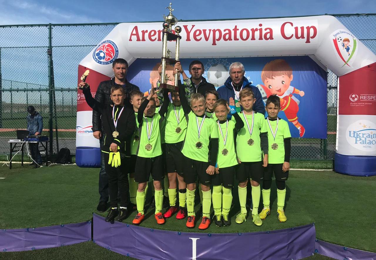 Новости молодёжного спорта: темрюкские юные футболисты выиграли «золото» межреспубликанского турнира: «Аrena Yevpatoria Cup»! ПОЗДРАВЛЯЕМ!