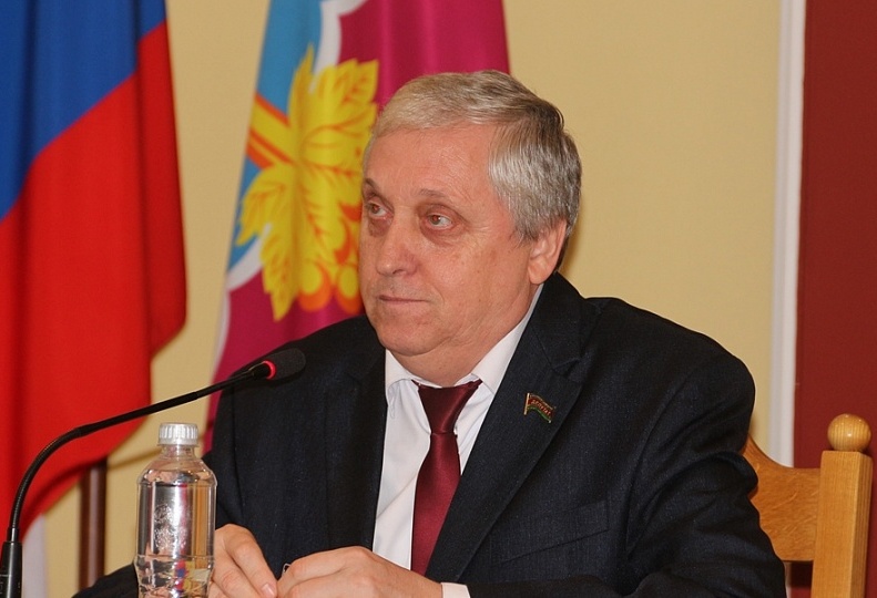 Председатель районного Совета Александр Шерстнёв отчитался о проделанной депутатами в 2018-ом году работе