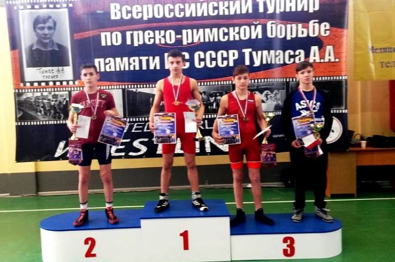 Темрюкская «бронза» на Всероссийских соревнованиях по греко-римской борьбе