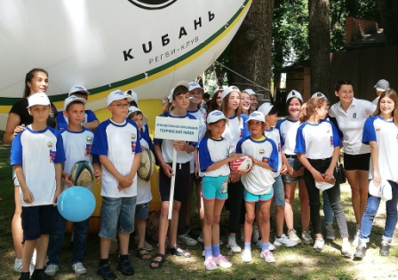 Делегация детей из Темрюкского района побывала на большом детском краевом празднике