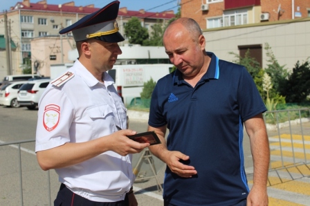 В День России в Темрюке общественники проверили организацию охраны правопорядка 