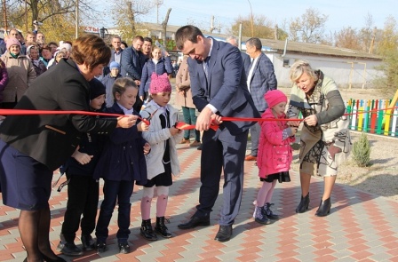 В Темрюкском районе открыли второй кряду новый парк – в станице Запорожской