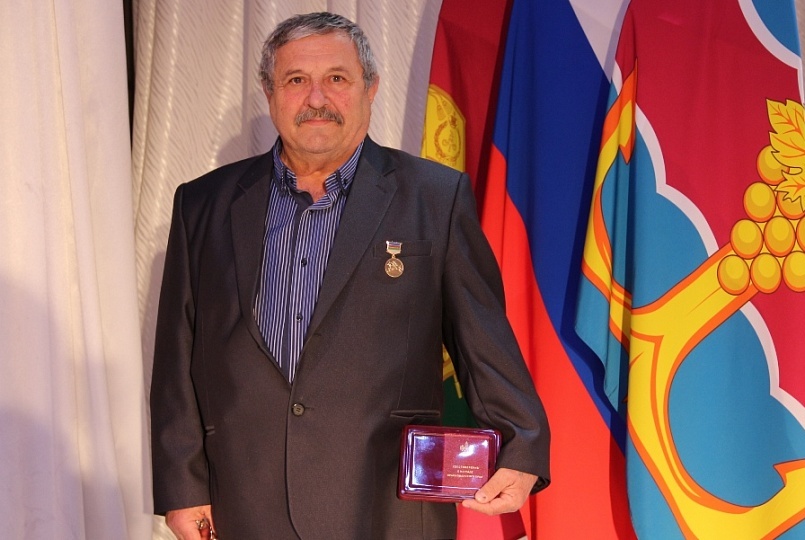 Глава Вышестеблиевского поселения Пантелей Хаджиди награждён медалью «За выдающийся вклад в развитие Кубани»! ПОЗДРАВЛЯЕМ!!! 