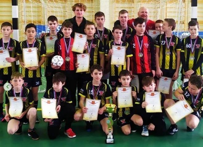 Темрюкские юные гандболисты завоевали «серебро» на домашнем турнире «Кубок дружбы»