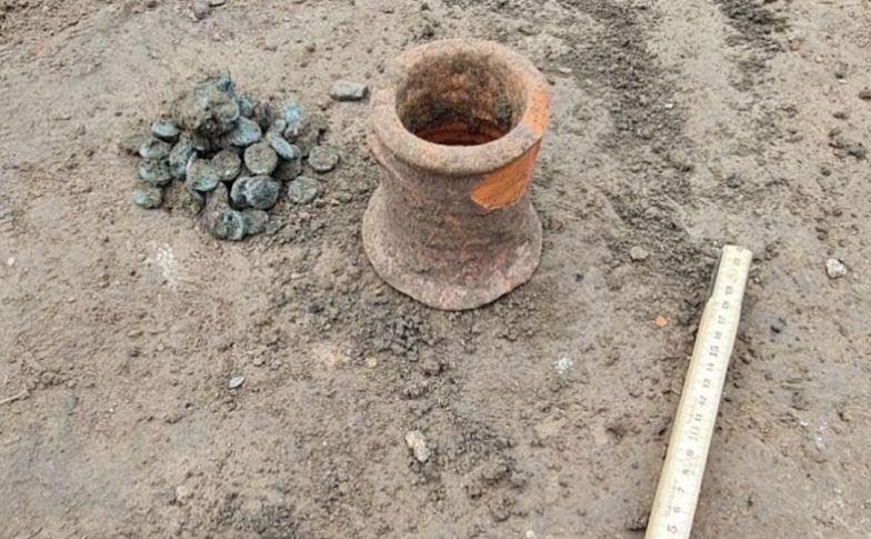В Темрюкском районе археологи нашли клад уникальных боспорских монет 