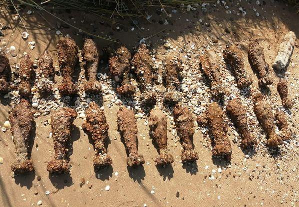 На Азовском побережье Темрюкского района нашли 2 дюжины снарядов времён ВОВ