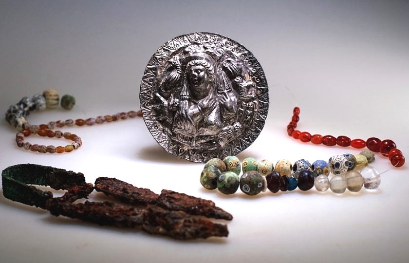 Коллекция музея-заповедника «Фанагория» пополнилась предметами из погребения жрицы богини Афродиты 
