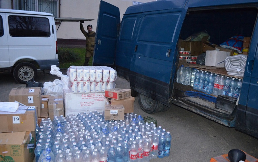 Кубанские казаки за минувшую неделю собрали и доставили на Донбасс 75 тонн гуманитарной помощи