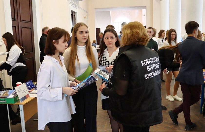 В Темрюкском районе стартовал первый этап Всероссийской ярмарки трудоустройства «Работа России. Время возможностей»