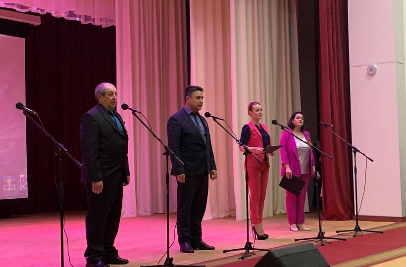 В ДК хутора Белого прошёл 1-ый в Темрюкском районе приуроченный к 9 маю благотворительный концерт в поддержку участников СВО
