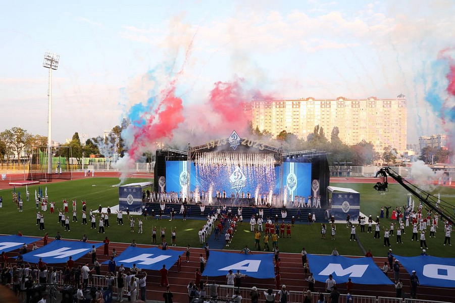 В Краснодаре после 10 лет реконструкции открыли стадион «Динамо»