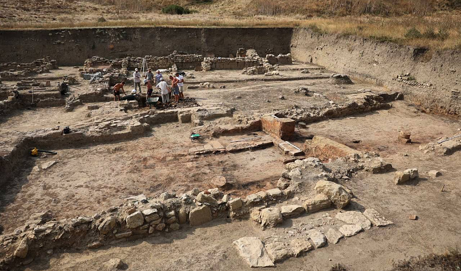На Таманском полуострове археологи обнаружили одну из древнейших в мире синагог