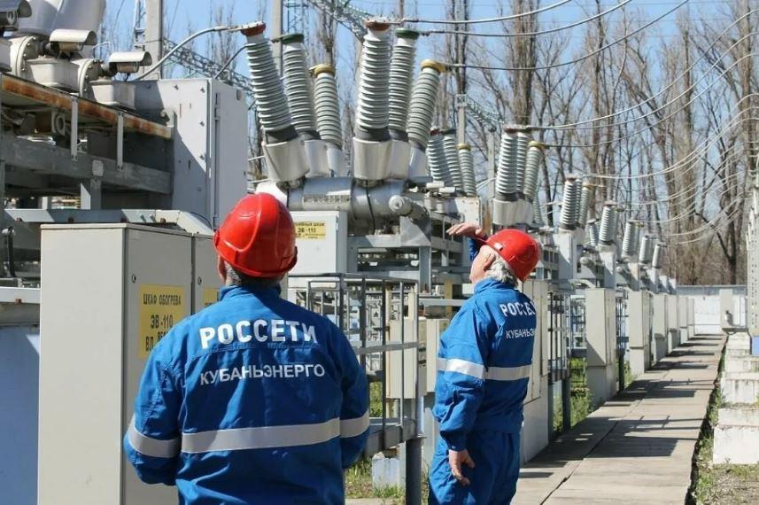«Электросети Кубани» провели в Темрюкском районе предзимнюю профилактику своего оборудования
