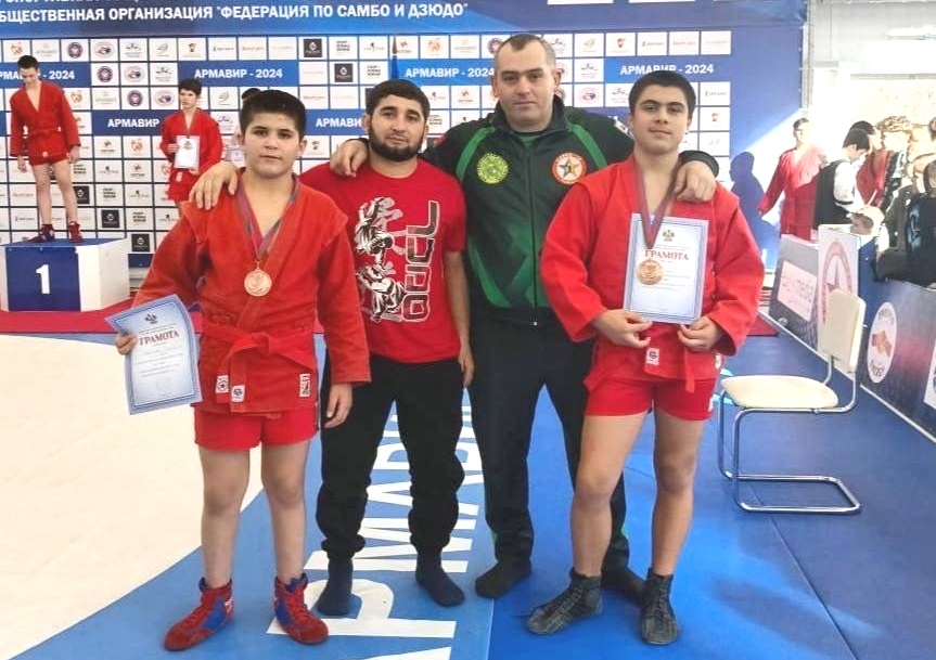 Трое юных самбистов из станицы Тамани стали призёрами Первенства Кубани