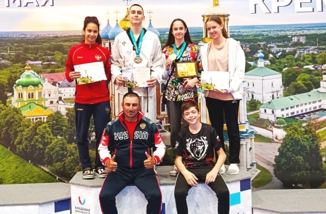 «Золото» и 3 «серебра» завоевали юные темрюкские тхэквондисты на Всероссийском «Кубке Рязанского Кремля»